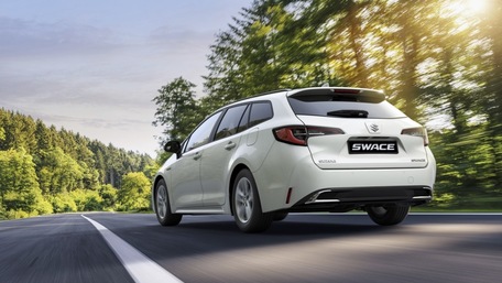 Suzuki Swace lifestyle image